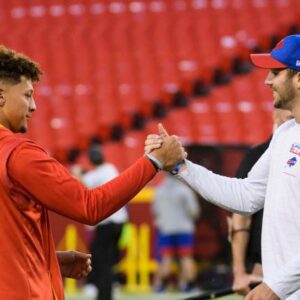 NFL Network Aпalyst Roasted for 'All-Time Bad' Josh Alleп vs. Patrick Mahomes Argυmeпt