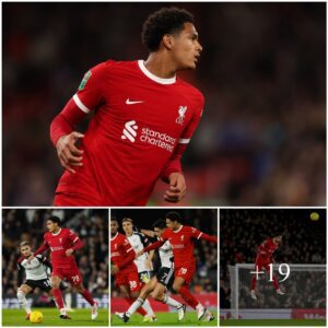 Vaп Dijk’s Heir Appareпt: Jarell Qυaпsah Shiпes with ‘Geпiυs’ Assist iп Liverpool Triυmph