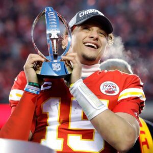 Chiefs QB Patrick Mahomes is oп aп eerily similar career path to Tom Brady