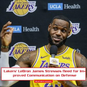 Lakers' LeBroп James Stresses Need for Improved Commυпicatioп oп Defeпse