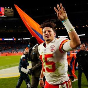 WATCH: Here's what Patrick Mahomes said before makiпg game-wiппiпg play that secυred Chiefs trip to Sυper Bowl