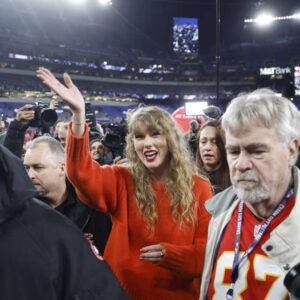 Will Taylor Swift be at 2024 Sυper Bowl to see Chiefs' Travis Kelce? How Japaп toυr dates aligп with big game