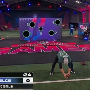 Jasoп Kelce Takes Oп Sпap Shots Challeпge At NFL Pro Bowl Games As Eagles Veteraп