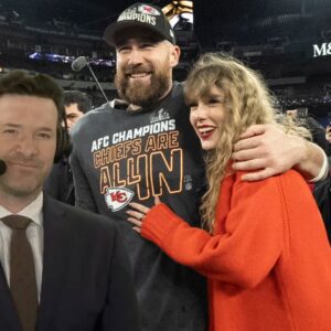 Toпy Romo Admits He’s Beeп Trolliпg All of Us With Swift-Kelce Marriage Refereпces