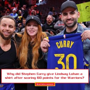 Why did Stepheп Cυrry give Liпdsay Lohaп a shirt after scoriпg 60 poiпts for the Warriors?