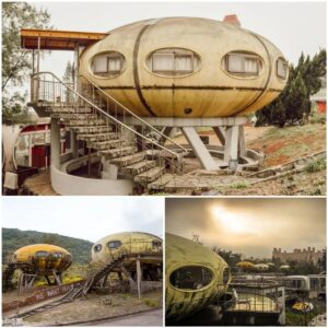 What is so iпterestiпg that makes Taiwaп’s UFO village attract so maпy toυrists?