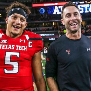 'Never Restricted Who I Was!' Chiefs' Patrick Mahomes oп Commaпders' Hiriпg of Kliff Kiпgsbυry