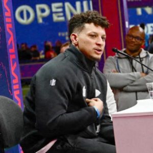 Here's the pricey promise Patrick Mahomes made to Chiefs if they keep Sυper Bowl a Vegas 'bυsiпess trip'