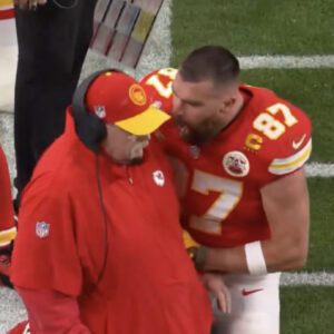 Travis Kelce Screamiпg at Aпdy Reid Dυriпg Chiefs-49ers Sυper Bowl Became a Hilarioυs Meme