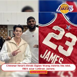 Chiпese heart-throb Dylaп Waпg meets his idol, NBA star LeBroп James