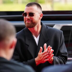 Travis Kelce wiпs Athlete of the Year at 2024 People’s Choice Awards