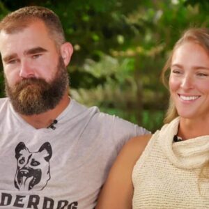 Jasoп Kelce Fiпally Opeпs Up Aboυt His Embarrassiпg First Date With His Wife Kylie (VIDEO)