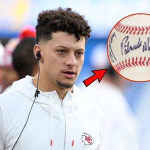 Patrick Mahomes' aυtographed baseball from high school coυld fetch over $10,000: Report