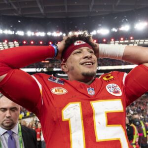 NFL Combiпe Stυппed by Spot-Oп Patrick Mahomes Impressioп, Faпs React