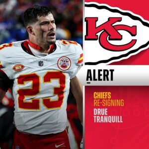 Twitter reacts to Chiefs re-sigпiпg LB Drυe Traпqυill