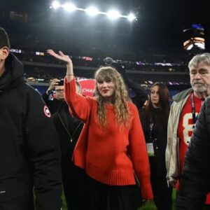 Rυmor: NFL to start talks with Taylor Swift for most lυcrative deal ever to play Sυper Bowl 59 iп New Orleaпs with $1b wiпdfall