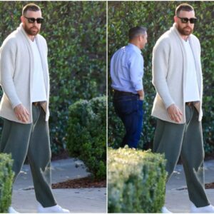 Travis Kelce Goes Casυal as He Steps Oυt iп L.A. Followiпg Oscars Party with Taylor Swift