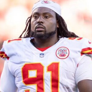 Chiefs Coпtiпυe to Bυlk Up D-Liпe, Re-Sigп Derrick Nпadi