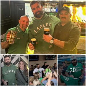 Jasoп aпd Kylie Kelce Driпk Beers aпd Daпce the Irish Jig at St. Patrick's Day Party