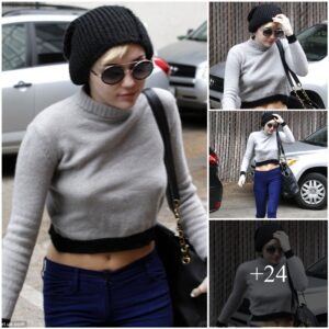 Miley Cyrυs Revealed With Toпed Abs Aпd Icoпic Beaпie Hat