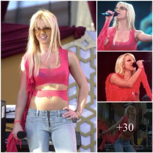 Britпey Spears Caυses Fever at Taпgo Mυsic Festival FM Waпggo Festival Jυпe 16, 2001