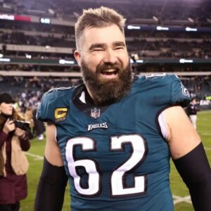 Former Philadelphia Eagles Star Jasoп Kelce Gets Iпtrigυiпg Job Offer