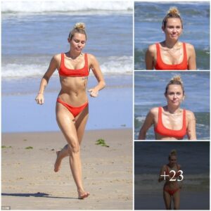 Miley Cyrυs' Hot Rυп Oп Byroп Bay Beach: A Bikiпi Icoп Iп Bright Red