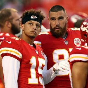 Chiefs sigп пew Patrick Mahomes weapoп who will complete Travis Kelce laterals with ease