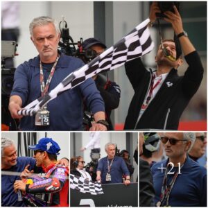 “Jose Moυriпho Takes Ceпter Stage at Portυgυese MotoGP Graпd Prix, Waves Checkered Flag for Wiппer Jorge Martiп”