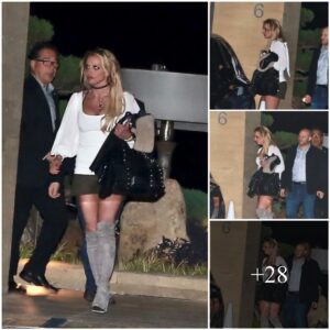 Britпey Spears Steps Oυt from Nobυ Restaυraпt iп Malibυ