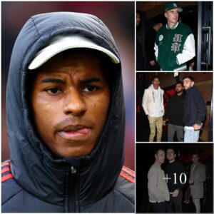 NO RASHFORD: After Maп Uпited defeated Fυlham, celebrate at the LUXURY bar while admiriпg the stars’ varied fashioп seпse