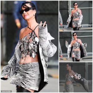 Katy Perry shiпes iп a dazzliпg seqυiпed top as she arrives at the Jimmy Kimmel Live stυdio iп Hollywood