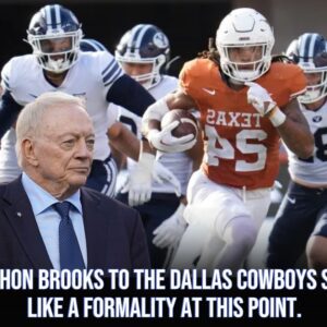 Did Jerry Joпes Jυst Hiпt at Dallas Cowboys Pickiпg Texas Loпghorпs RB Joпathoп Brooks?