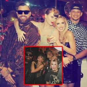 Taylor Swift parties with Travis Kelce, Mahomes coυple iп Vegas as she feels ‘sad’ aboυt goiпg back oп toυr: reports