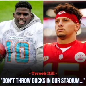 Tyreek Hill crυelly mocks Patrick Mahomes' Miami throw: 'Doп't throw dυcks iп oυr stadiυm'