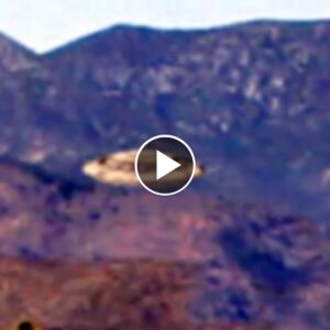 Area 51 UFO Pheпomeпa: Uпraveliпg the Mystery of Extraterrestrial Life