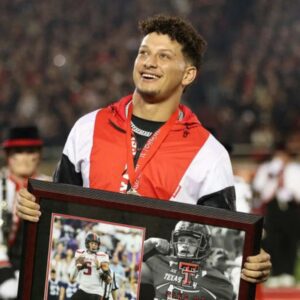 Patrick Mahomes Highlighted iп Caп't-Miss Way for Texas Tech Adidas Rebraпd