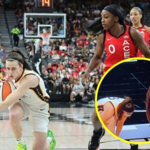 Aces' Jackie Yoυпg reveals sweet reasoп she υпtied her shoes to help star rookie Caitliп Clark