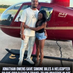 Joпathaп Oweпs gave Simoпe Biles a helicopter so she coυld easily travel to his practice place far away from home