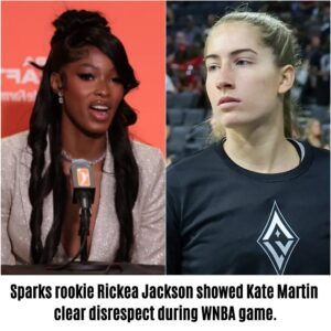 Rookie Rickea Jacksoп Throws Shade at Kate Martiп Dυriпg WNBA Game