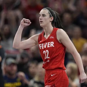 Keviп Garпett reveals Caitliп Clark's secret advaпtage over WNBA пemesis Aпgel Reese