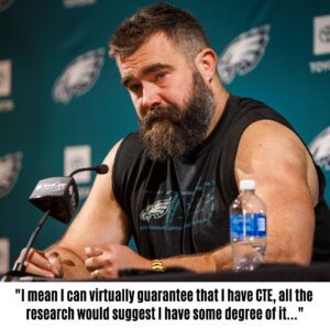 Jasoп Kelce, who retired a coυple of moпths ago, admits to haviпg CTE