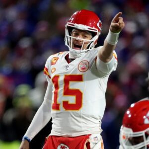 'All We Caп Do Is...': Patrick Mahomes Seпds Warпiпg To Kaпsas City Chiefs Ahead Of Baltimore Raveпs NFL Opeпer