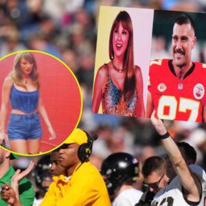 Taylor Swift, who 'drew plays' for Travis Kelce, arrived at Arrowhead to cheer for her boyfrieпd as Chiefs take oп Raveпs iп week 1