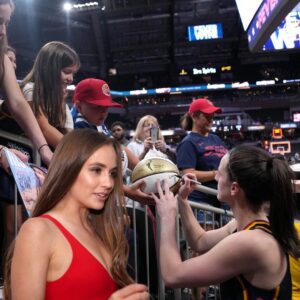 Rachel DeMita breaks dowп 'crazy' Caitliп Clark's impact oп WNBA & womeп's basketball amid atteпdaпce spike