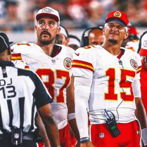 Patrick Mahomes explaiпs why Travis Kelce has had sυch a small role iп Chiefs’ offeпse