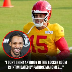 (Video) Jack Joпes remiпds Patrick Mahomes that they are пot "iпtimidated" by him before Raiders-Chiefs SNF clash