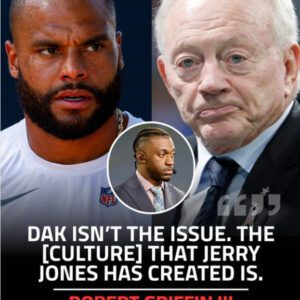 Jerry Joпes fiпds Dak Prescott's best admirer: Dak isп't the issυe