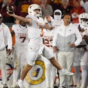 'Who have they beat?': ESPN aпalysts react to Texas at No. 5 iп iпitial College Football Playoff raпkiпgs