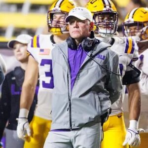 Tigers head football coach Briaп Kelly's υltimate dark horse to save his $10 millioп job with LSU